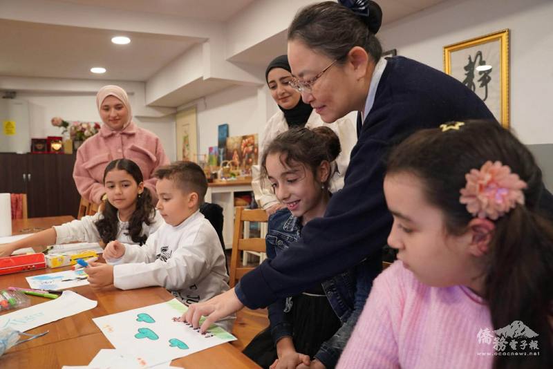 滿納海中文班舉辦環保水資源活動，以生活實作引導孩子學習中文