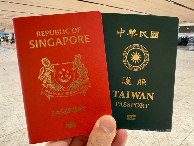 根據最新公布的「恒理護照指數」（Henley Passport Index）報告，排名前三強護照全數來自亞洲國家，新加坡名列第一，台灣拿下第33名