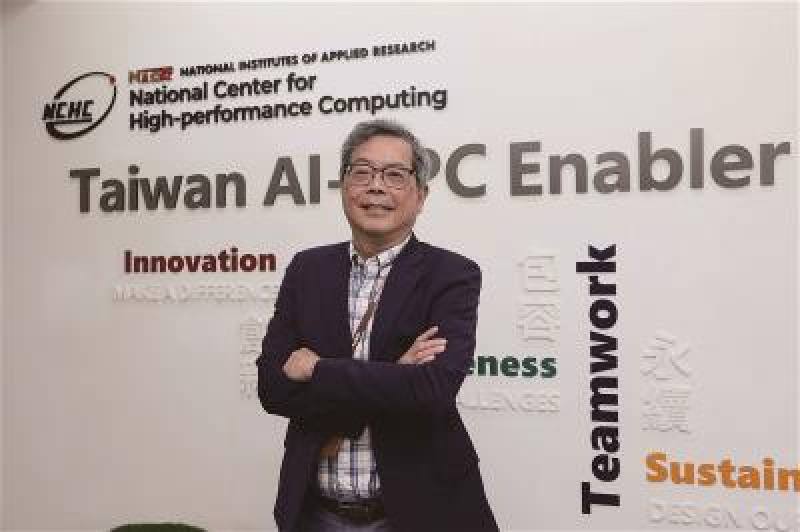 Chang Chau-lyan says that around the world the copyright-law concept of fair use is being applied to the development of generative AI. AI is like a really smart person who has read lots of books and remembers tons of information. The only difference is th