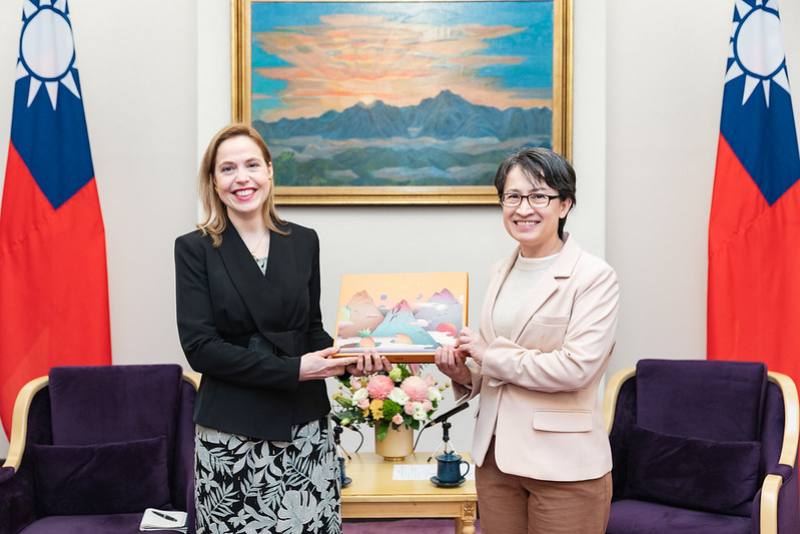 蕭美琴副總統22日上午接見「德國馬歇爾基金會」（GMF）跨大西洋訪問團