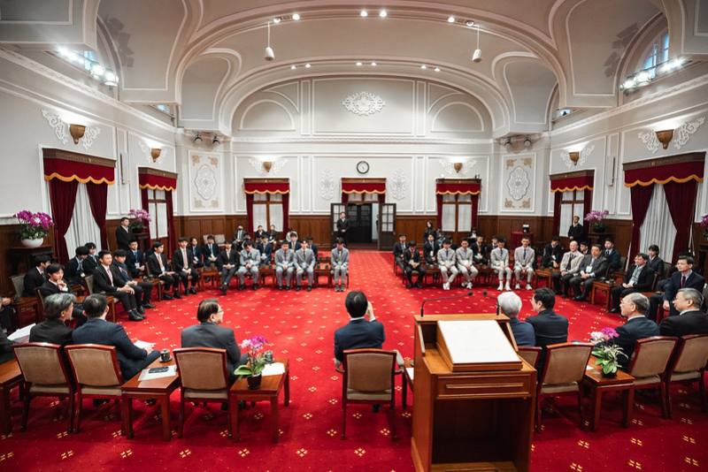 總統接見「2025年國際數理學科奧林匹亞競賽代表團」