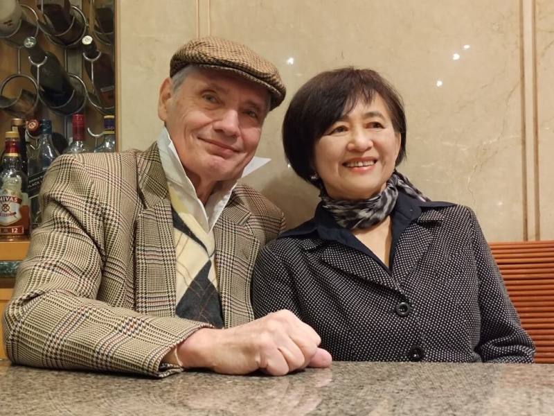 台灣知名雙鋼琴組合代表魏樂富（Rolf-Peter Wille）（左）、葉綠娜（右）賢伉儷，3月將在台北國家音樂廳舉行合作48年雙鋼琴演奏會。（傳大提供）