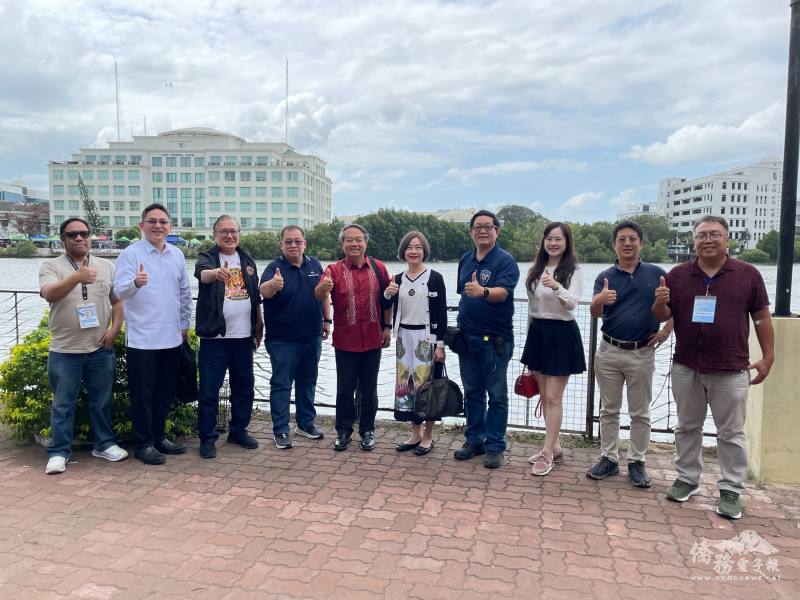 周民淦偕夫人於1月24日與怡朗地區僑界人士午餐敘，關懷僑情並聽取意見