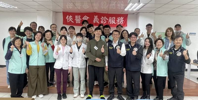 移民署北區事務大隊台北收容所25日攜手俠醫會共辦中醫義診活動，讓受收容人於收容期間仍能獲得專業醫療照護，具體實踐人道精神。（移民署提供）