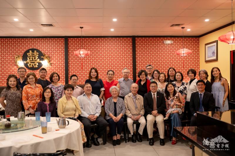 參與本次新春團拜餐會之人員合影
