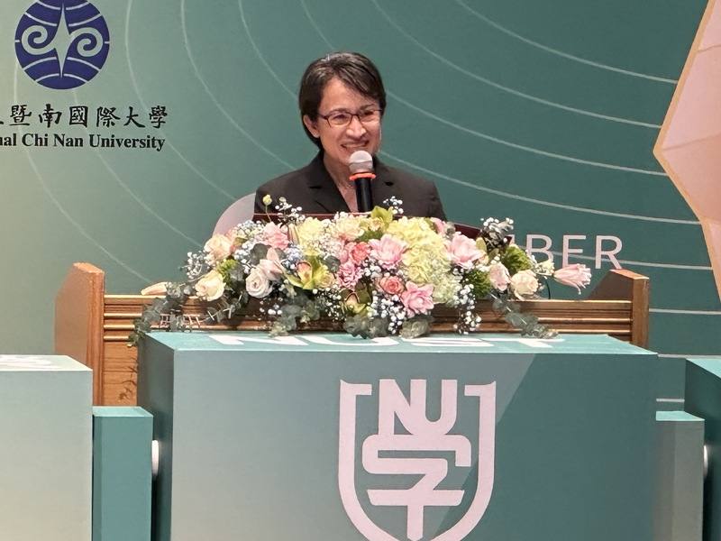 副總統蕭美琴27日出席「台灣國立大學系統15校跨域共榮合作典禮」，肯定國立大學系統為學子提供豐富多元資源，讓青年可更自信對話世界。中央社記者趙麗妍攝