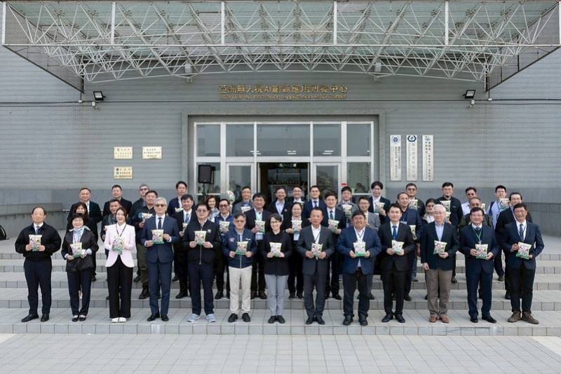 副總統參訪嘉義縣「亞洲無人機 AI 創新應用研發中心」