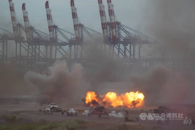 2023年漢光39號實兵操演，國軍於新北市八里舉行聯合反登陸演練。（中央社檔案照片）