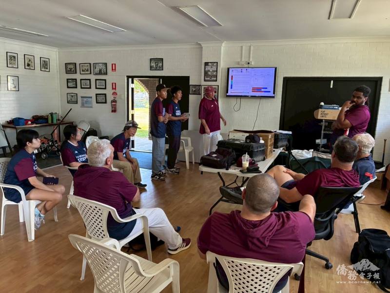學生於Baseball Queensland進行棒球運動科學成果分享