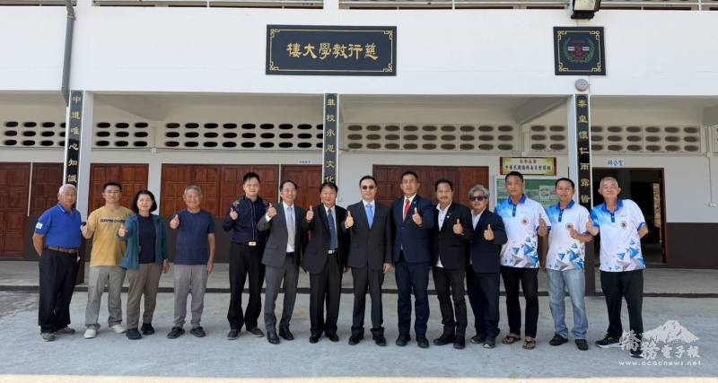 藍夏禮參訪泰華中學與僑校師長座談