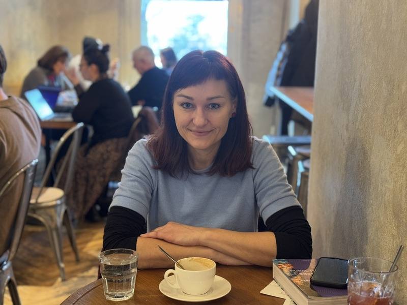 歐洲白喀爾巴阡地區的「女巫」，過去長期被當權者視為威脅而遭迫害。然而，捷克小說「日特科瓦村的女巫師」的作者圖齊科娃發現，這些「女巫」其實是樂於助人的女性，並透過文學為她們發聲。