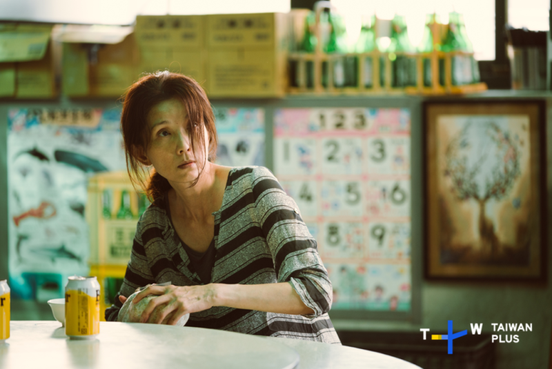 葉全真在片中一改過往女神形象，呈現疲憊且精神恍惚的狀態，讓人震撼不已。