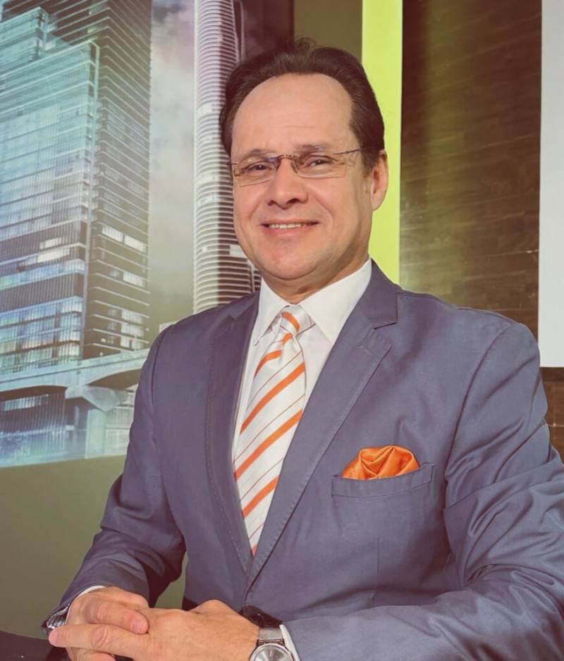 埃及政治評論專家法魯克2日接受中央社採訪時表示，川普雖暗示想緩和與伊朗的緊張關係，但他認為這場戰爭已在醞釀中。（法魯克提供）