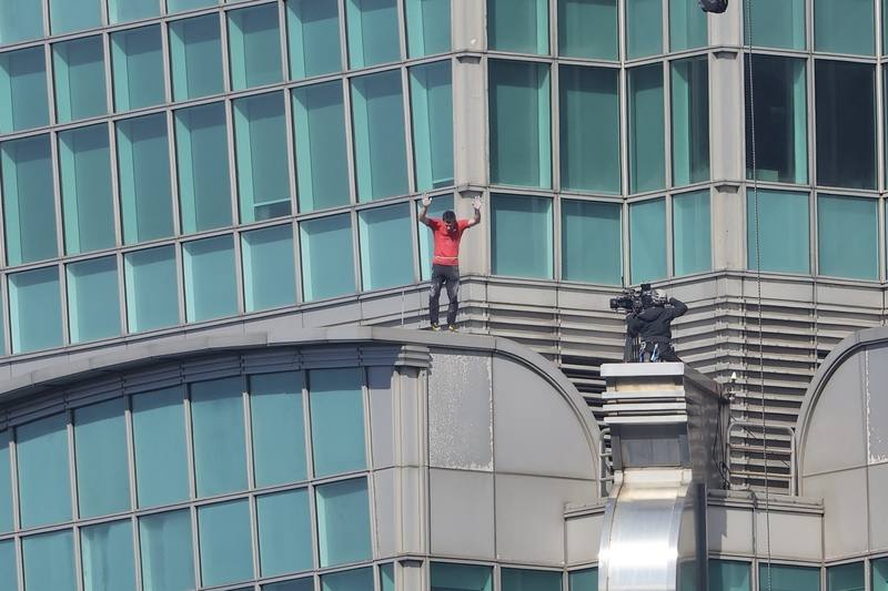 霍諾德登吉米夜現場分享獨攀台北101心得稱兒時夢想成真