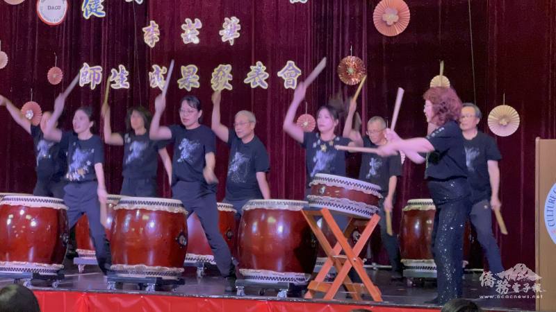 振奮人心的鼓舞