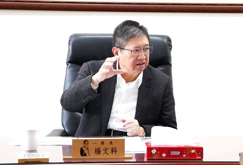 新竹縣長楊文科（圖）5日表示，新竹縣立竹北實驗高級中等學校與自強工業高級中等學校，將於115學年度進行首屆招生。（新竹縣政府提供）