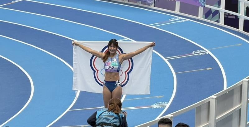 2026亞洲室內田徑錦標賽在中國天津舉行，台灣女子短跑好手廖晏均（圖）7日在60公尺決賽以7秒30破全國紀錄的成績拿下銀牌。（孫念祖提供）