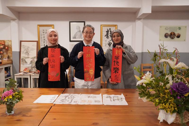 學生完成以馬年為主題的創作，將學到的字詞與圖像結合，展現作品及學習中文的自信與成就感