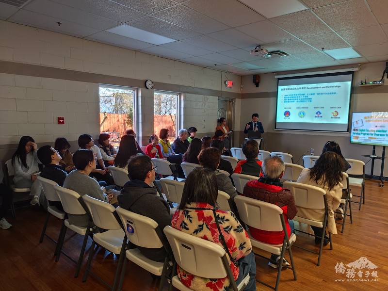 與會學生暨家長專心聆聽相關規則