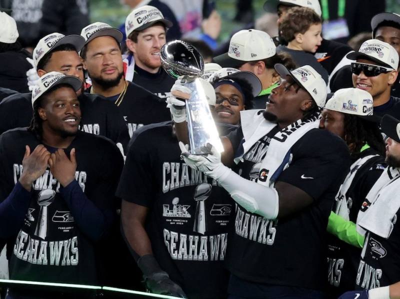 職業美式足球（NFL）年度冠軍戰超級盃，西雅圖海鷹8日擊敗新英格蘭愛國者，奪得隊史第2冠。（路透社）