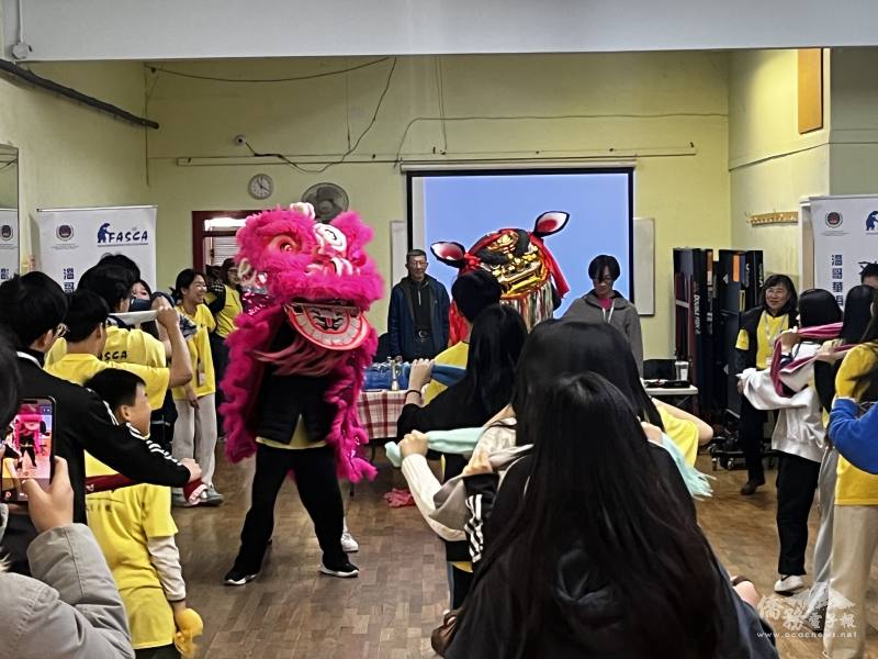 FASCA學員體驗舞龍舞獅