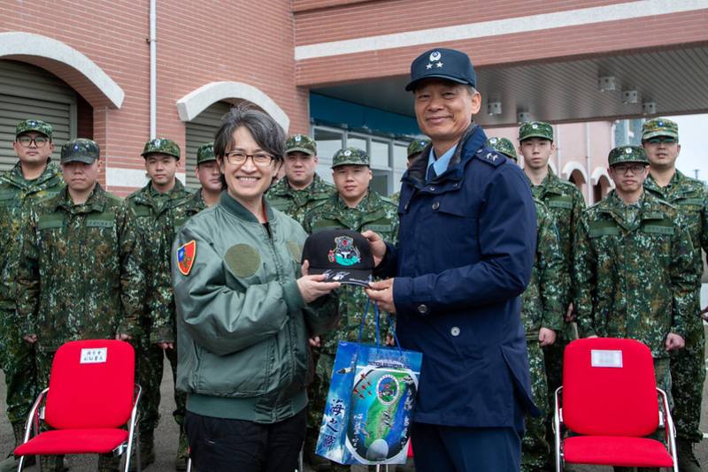 蕭美琴副總統9日上午前往新竹地區勗勉空軍部隊