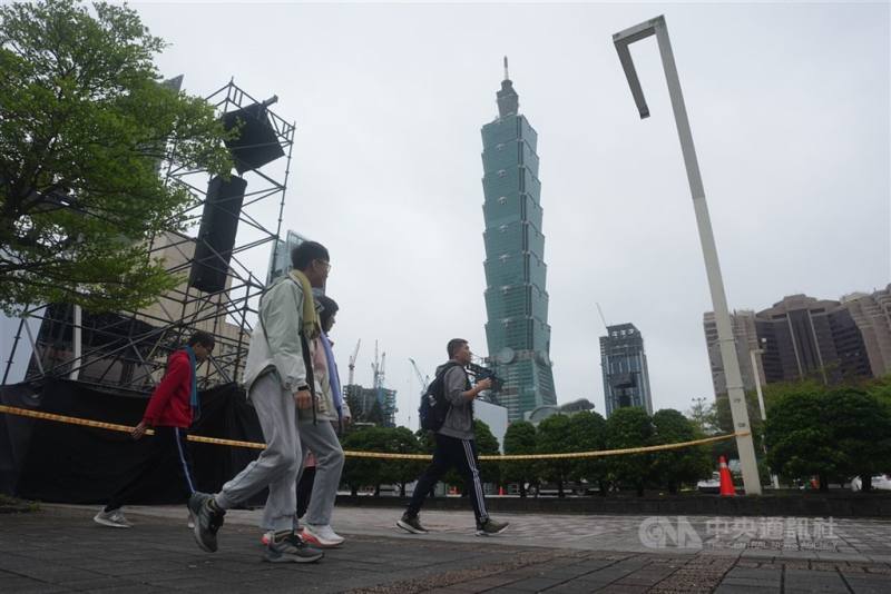 中央存保公司10日公告，公開標售中聯信託投資公司持有的台北金融大樓公司15.1%股權案，最後由宏泰集團旗下的呈達投資與宏泰人壽得標。（中央社檔案照片）