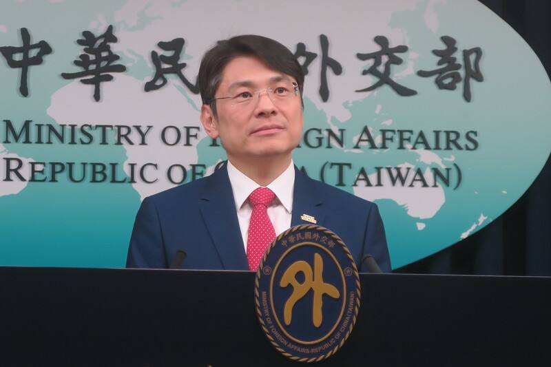 外交部發言人蕭光偉10日指出，立陶宛與台灣是共享民主價值的夥伴，駐立陶宛台灣代表處的名稱是雙方共識，目前雙方政府沒有討論更改駐處名稱。