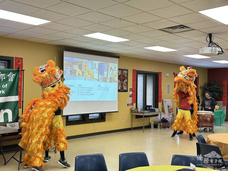 由FASCA學員擔綱演出祥獅獻瑞