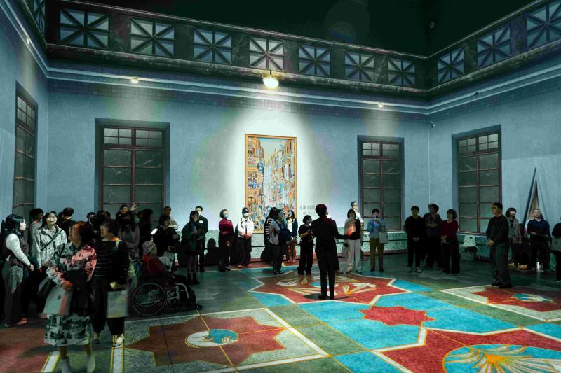 B展廳光影Light Shadow-科文双融的沉浸式劇場《迎光而行》。