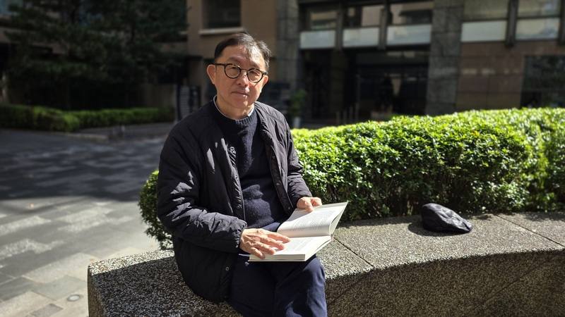 南韓譯者金泰成自去年2月搬來台灣，至今約1年。他計畫撰寫一本書，向韓國讀者介紹自己眼中的台灣。圖攝於1月29日。