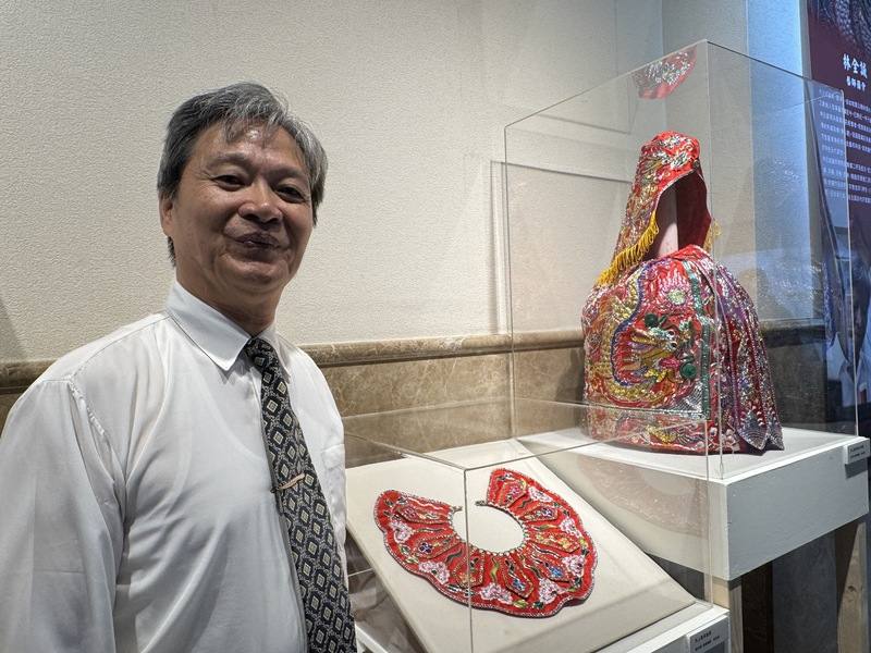 高雄旗津刺繡工藝家林全誠（圖），自幼就跟隨父親學習傳統刺繡，從事台灣刺繡至今近一甲子，2025年獲認證為文化資產保存者。