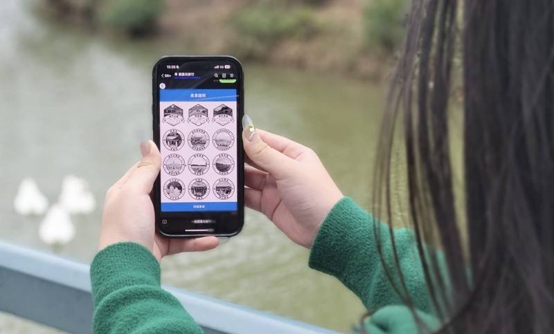 新竹市政府推出「風城印記」數位集章活動，邀民眾在春節期間走訪「山、湖、海」景點，不妨藉此來一趟竹市深度走春之旅。