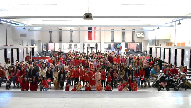 芝加哥瑞柏中文學校春節聯歡會合照