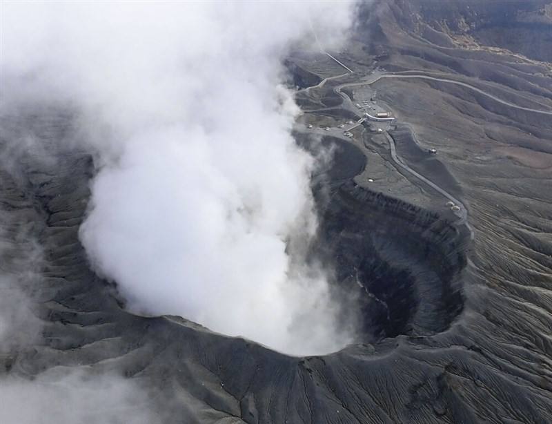 The Nakadake No. 1 crater on Mount Aso. Photo: Kyodo News