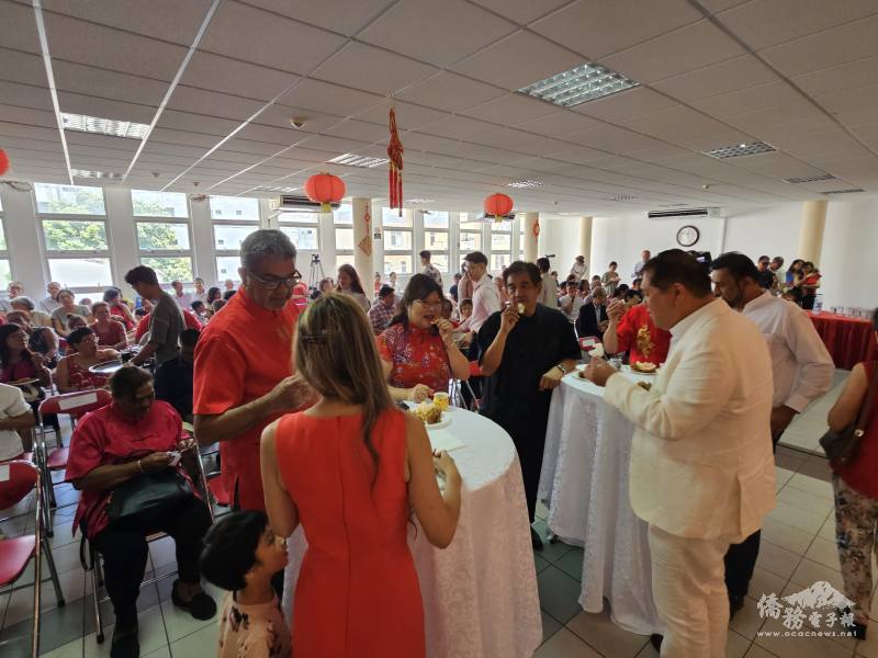 蒞臨貴賓共享春茗