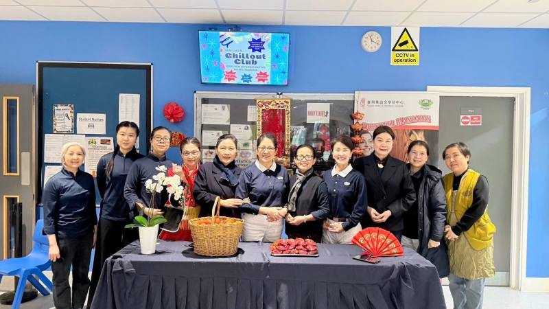 多位慈濟志工不畏風雨遠從牛津、Alysbury等地而來共同參與