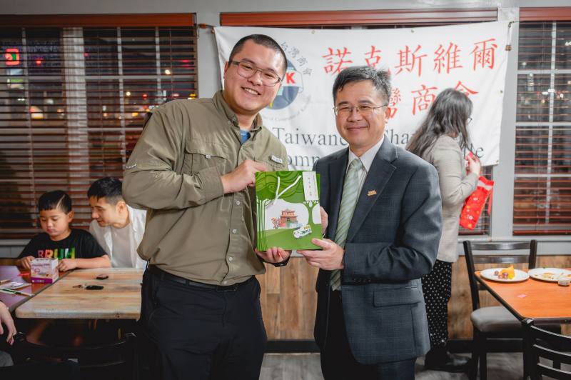 田納西大學學生會會長陳翔竣獲得大獎