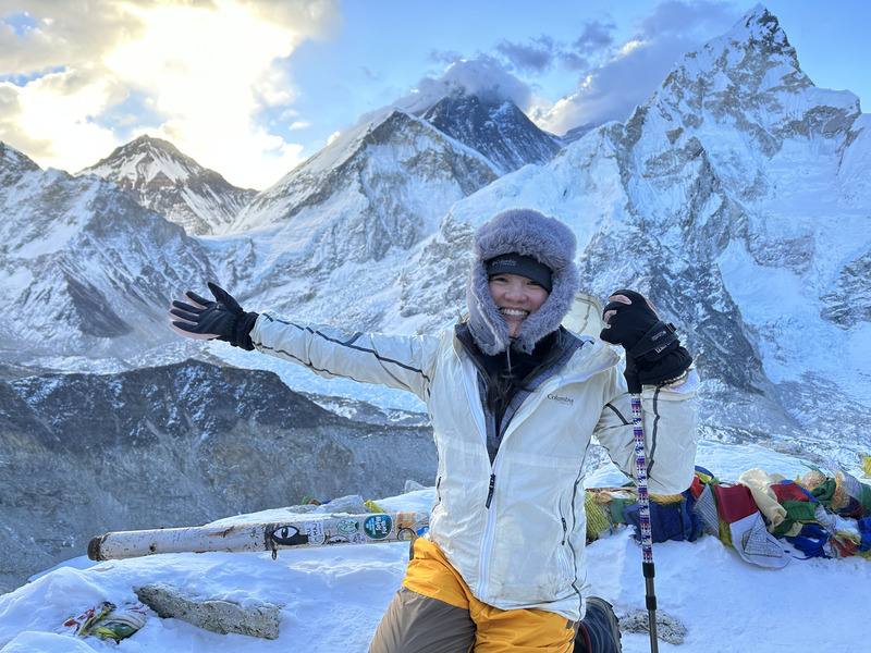 作家吳娮翎罹癌之後選擇樂觀面對、勇於挑戰新事物，不把人生清單保留到最後一刻，新書「現在就出發」刻畫這段心路歷程。（是日創意文化提供）