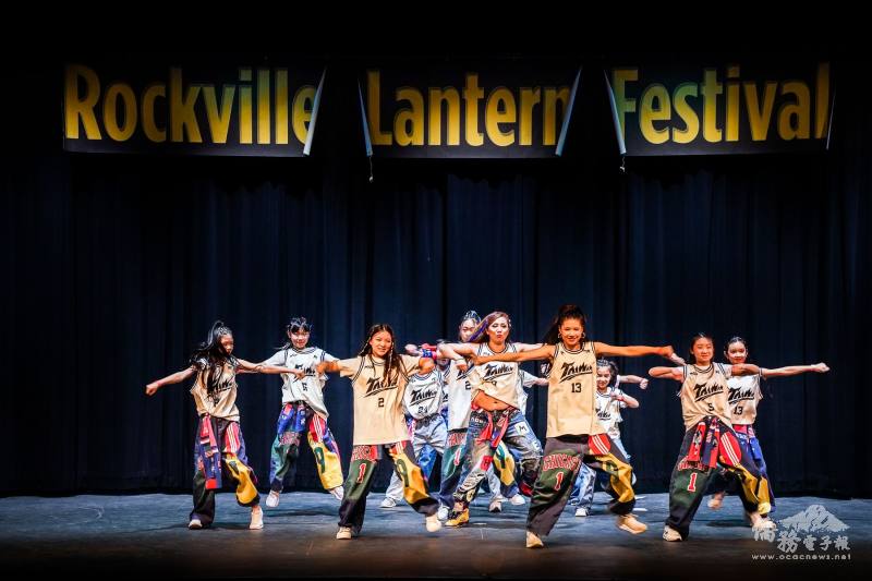 融合東西元素的 T-pop 街舞掀起高潮