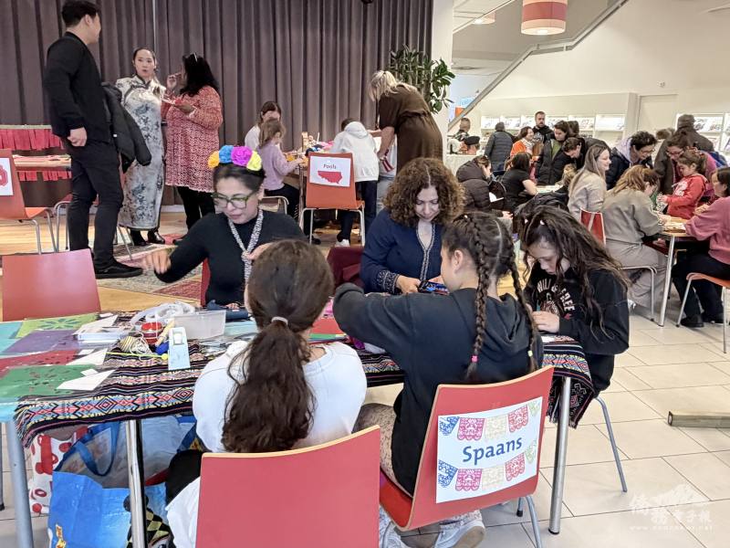 多元語系攤位文化交流