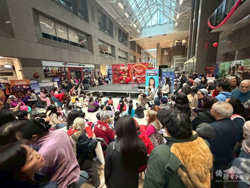 活動現場設有節慶市集與互動攤位，並安排多場精彩文化演出，參與民眾逾萬人，提升臺灣在加拿大的能見度與影響力
