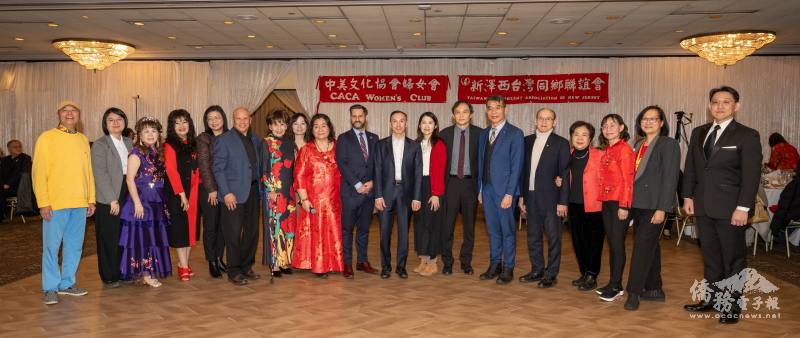 現場貴賓雲集向來賓賀年，強調馬年的「勇氣與創新」