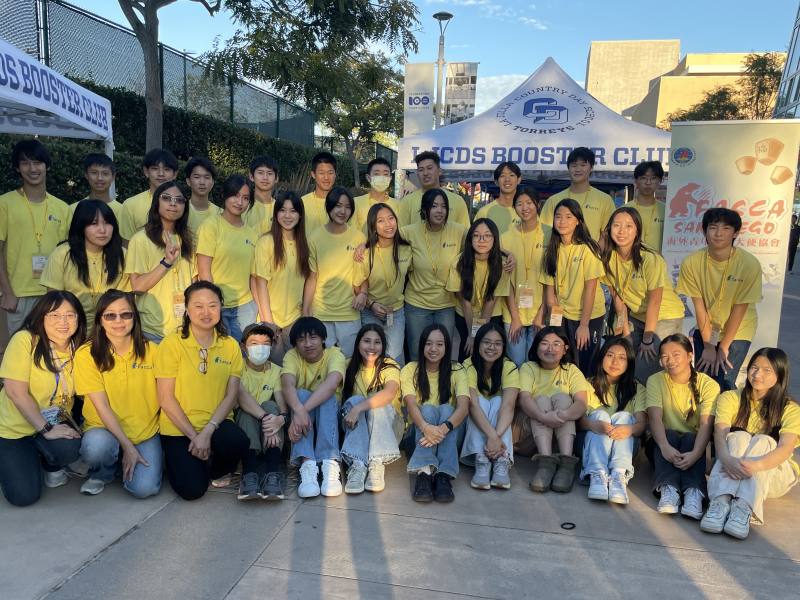 FASCA members and mentors Marian Liu (row 1, left 1), Irene Wang (row 2, left 2), Peggy Han (row 1, left 3).