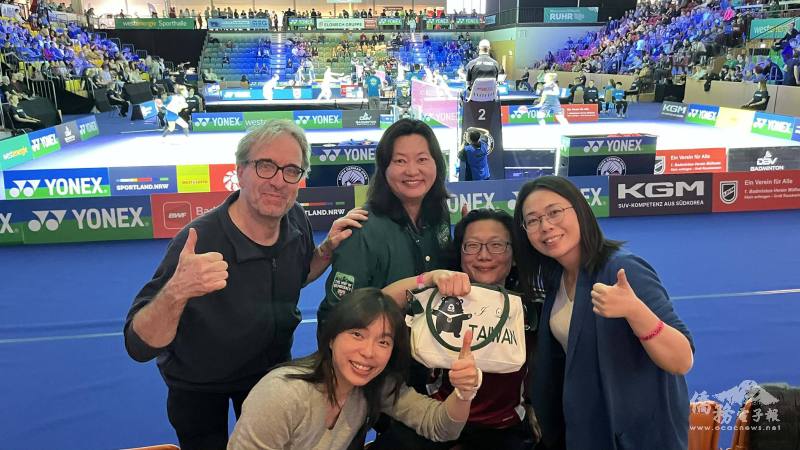 德國台灣協會與台灣心協會僑胞們前往為選手們加油打氣