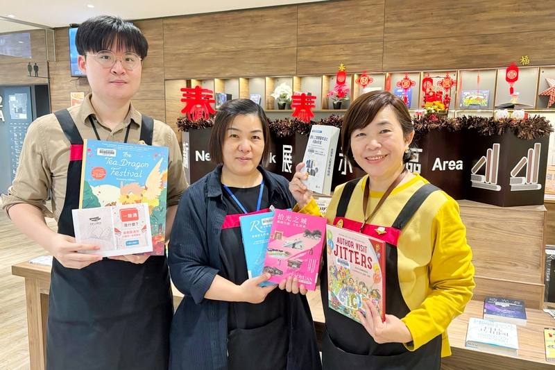 桃園市立圖書館拓展一證通服務據點，3月新增國立公共資訊圖書館，形成6方資源串聯的跨域閱讀服務網絡，提升市民閱讀選擇與服務品質。（桃園市立圖書館提供）