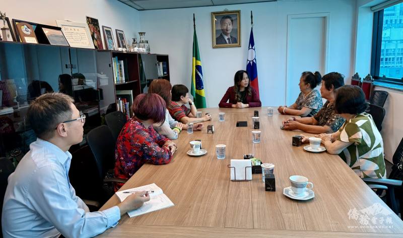 雙方互相交流現場實況