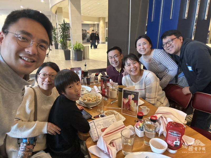 臺美人與社區家庭的溫暖相聚