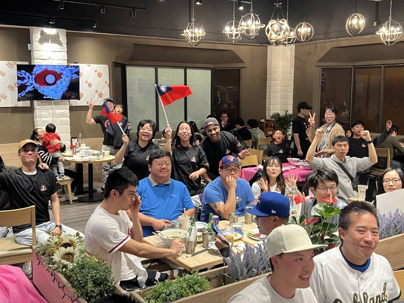 北加州僑胞共同觀看比賽並為中華隊應援加油
