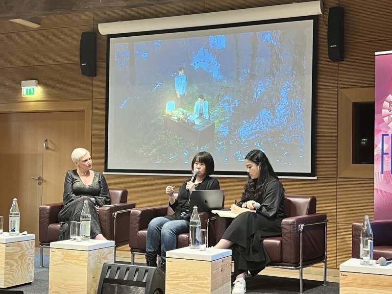 導演陳芯宜（中）執導作品「雲在兩千米」入選「盧森堡城市電影節」，她親自出席電影節活動並發表專題演講，分享創作歷程與藝術理念。（巴文中心提供）